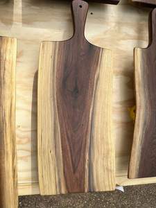 ชุดเขียงไม้ไผ่แข็งพร้อมที่วางเขียงไม้ขนาดใหญ่สำหรับเตรียมอาหารในห้องครัวด้วยสีไม้ธรรมชาติ - Product Image 3