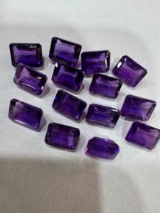 Piedras preciosas de amatista facetadas de 6x8 MM con forma de Esmeralda Africana natural de alta calidad, piedras preciosas sueltas - Product Image 3