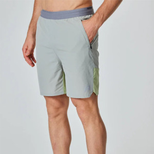Short de course pour homme avec logo personnalisé et tissu respirant pour un confort et des performances ultimes - Product Image 2