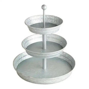 Présentoir à gâteau rond galvanisé à 3 niveaux pour la fête de mariage et d'anniversaire Présentoir de table fait à la main - Product Image 5