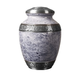 Urnas de metal duraderas y elegantes para cenizas diseñadas para honrar a los seres queridos con calidad excepcional y belleza artística - Product Image 1