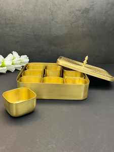 Boîte à épices en laiton poli pour une présentation décorative de la cuisine, alliant brillance et rangement pratique pour les épices - Product Image 5