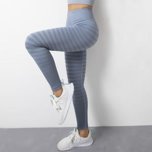 Leggings de yoga pour femmes à rayures taille haute avec logo de la jambe droite fermeture à la taille élastique pantalon en nylon Spandex 220g - Product Image 3