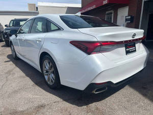 Voiture d'occasion abordable Toyota Avalon XLE 2021 conduite à gauche - Product Image 3