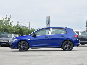 En Stock: Volkswagen Golf 2023 Usado, Gasolina, Vehículo para Adultos, en Perfectas Condiciones, en Venta - Product Image 5