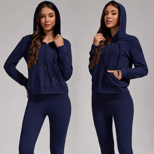 Custom Women's Y2K Retro Athleisure Sportswear Flared Hoodie y Bootcut Pants Patrón sólido Co-Ord de dos piezas - Product Image 1