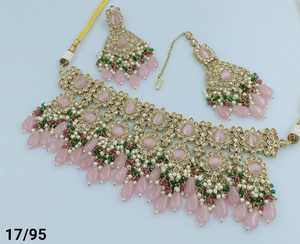 Indan vente en gros 2024 dernière mode traditionnelle plaqué or perle collier ras du cou ensemble pour les femmes - Product Image 1