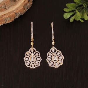 Boucles d'oreilles pendantes en argent sterling 925 avec pierre CZ blanche 8,60 grammes - Product Image 5