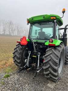 รถแทรกเตอร์ล้อยางดอยซ์ฟาร์คุณภาพดีที่สุด ขับเคลื่อน 4 ล้อ เครื่องยนต์ดีเซล 90 แรงม้า ระบบเกียร์ สำหรับงานเกษตร - Product Image 2