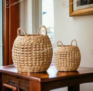 Lot de 2 pots de fleurs décoratifs ronds en osier faits à la main pour le jardin, utilisation en intérieur, vert, décoration ronde en osier et rotin - Product Image 1