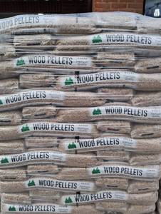 Granulés de bois ENplus A1 2026 / Granulés de bois européens DIN PLUS / Granulés de bois en forme de bâtonnets sur palette à vendre du Danemark - Product Image 4