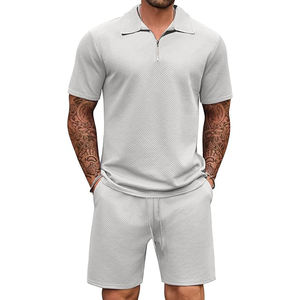 Tenues de sport de jogging athlétique gris clair respirant pour hommes ensemble de 2 pièces polo à fermeture éclair et short ensemble de survêtement - Product Image 1