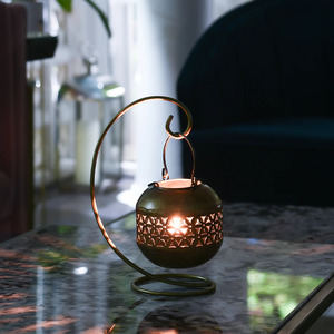 Lanternes suspendues de style vintage Une solution d'éclairage intemporelle Les lanternes suspendues enchanteresses créent une atmosphère magique - Product Image 4