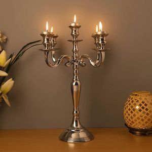 Candélabre en métal adapté aux salles à manger à thème vintage, ambiance luxueuse de lumière de bougie pour de belles occasions - Product Image 3
