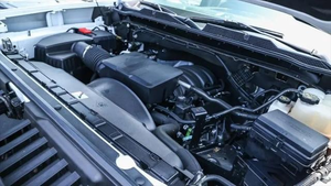 2022 C H e V R o L E T Silver ado 3500HD 4WD Crew Cab Long Bed WT en venta - Product Image 2