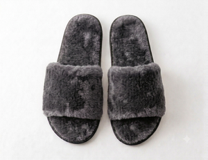 Pantuflas de Invierno Personalizadas de Lujo, Bordadas, Acogedoras, de Piel Sintética, para Hombre - Product Image 1