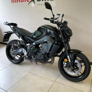 Motocicleta Deportiva Yamaha MT-09 - Product Image 1