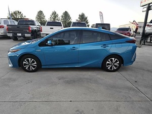 Toyota Prius Prime Premium 2017 Tracción Total (AWD) Caja de Cambios Automática Manual Llantas R18 - Product Image 2