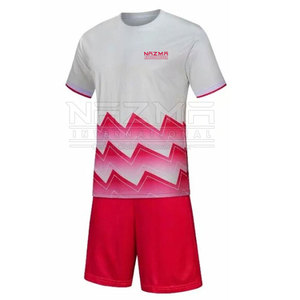 Uniforme de fútbol personalizado de alta calidad establece secado rápido transpirable Unisex adultos 100% poliéster servicio OEM - Product Image 1