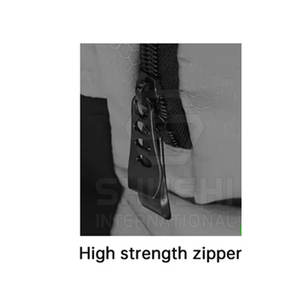 Sacs de football SHUSHI INTERNATIONAL de haute qualité bretelles personnalisées tissu polyester imperméable robuste Logo personnalisé - Product Image 3