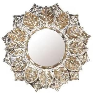 Miroir mural moderne de qualité supérieure avec feuille dorée, cadre en métal de haute qualité, miroir décoratif pour salon et intérieurs de luxe - Product Image 5