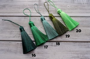 Borla sombrero flecos de graduación de alta calidad al por mayor de fábrica personalizada con 2025 2024 años de oro plata encanto azul y blanco Ronpex - Product Image 5