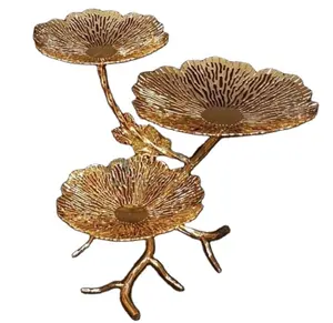 แท่นวางเค้ก3แผ่นสีทองเงางาม3ชั้น - Product Image 1