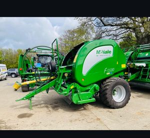 Vente en gros de presse à balles carrées automatiques RF450 UTILITY neuves/d'occasion pour l'agriculture avec moteur. - Product Image 4