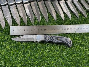 Couteau de poche à lame pliante en acier damas de haute qualité prix d'usine de gros manche en bois application tactique couteau de poche - Product Image 5