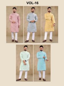 Ensemble Kurta Pyjama en Soie Pure Fait Main Collection Exclusive de Créateur pour le Marié et les Demoiselle d'Honneur Expédition Mondiale par Exportation - Product Image 6