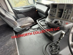 Camión de Transporte de Plataforma Plana Scania 124 L 360 de 1999, Camión de Remolque con Plataforma Hidráulica para Transporte de Vehículos - Product Image 6