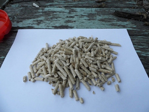 Pellets de madera de pino y abeto de alta calidad, 6mm, venta al por mayor en los Países Bajos, Italia, Alemania, bolsas de 15kg - Product Image 4
