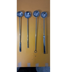 Service de couverts en acier inoxydable finition argentée conçu pour la brillance et l'élégance parfait pour les dessus de table de luxe ustensiles de cuisine élégants - Product Image 1