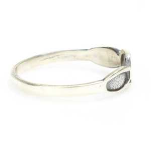 Bague pour homme en argent sterling 925 avec motif ovale, plaqué rhodium, bijoux fins, pureté du métal 14 carats, bague en pierres précieuses pour un usage quotidien - Product Image 3