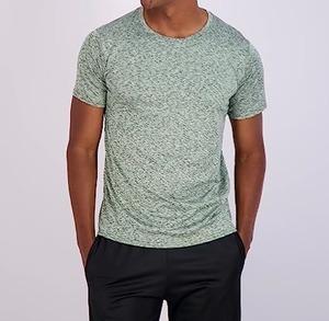 Camiseta de poliéster de manga corta refrescante para hombre, camiseta de tripulación de precios al por mayor, directo desde pedido de fábrica disponible - Product Image 5