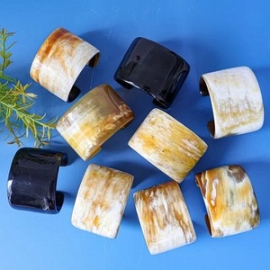 Brazalete de Cuerno de Búfalo 100% Natural, Ecológico y Hecho a Mano, Brazalete Moderno para Mujer, Bodas - Product Image 6