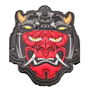 Écussons PVC pressés à chaud personnalisés étiquettes en caoutchouc pour vêtements insigne de logo de marque en relief 2D 3D écusson en caoutchouc PVC avec crochet - Product Image 2