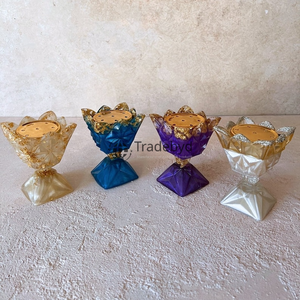 Brûleur Mabkhar artisanal en résine et bois au design élégant idéal pour les parfums et la décoration intérieure par Tradebyd - Product Image 3