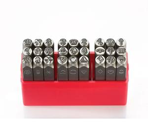 Poinçons à motifs en acier de qualité industrielle YC YC612 personnalisables (27 pièces) pour outils manuels, support OEM, Taïwan - Product Image 1