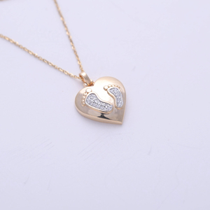 Collar con colgante de corazón y pies de bebé, incrustaciones de cristal, regalo para mamá, en oro amarillo/blanco/rosa de 18 quilates - Product Image 1
