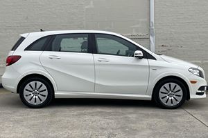 MERCEDES-BENZ B250E 2017 USADO, Volante a la Izquierda/Derecha - Product Image 2