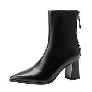 Escarpins à talons aiguilles et bout pointu en cuir véritable pour femme, avec bride cheville, pour soirées et mariages - Product Image 5