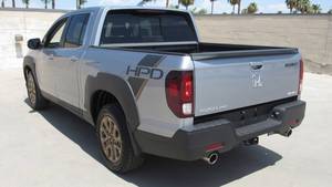 Honda Ridgeline 2023, version européenne VI, 6.1-8L, automatique, essence, sièges en cuir, toit ouvrant panoramique, phares LED, feux diurnes - Product Image 2