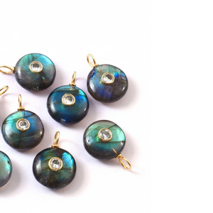 Flashy Labradorite Ronde Lâche Pierres Précieuses Pendentif Incrustation Pendentif De Mode Charme Bijoux Pour Elle 925 Argent Plaqué Or Double Pierre - Product Image 3