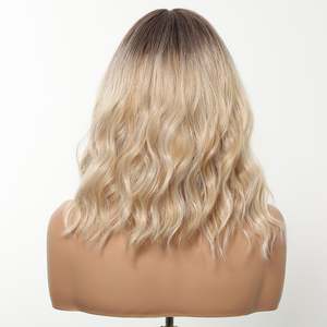 Peluca Sintética DWY de Alta Calidad con Flequillo Ondulado Marrón Castaño para Mujer, Fibra Resistente al Calor, Línea de Cabello con Partidura Media - Product Image 6