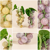 Natuurlijke fluoriet-kristal druiven carving, gepolijste edelsteen fruit ornament voor thuisdecoratie en verzameling