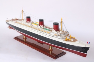 LE FABRICANT GIA NHIEN APPROUVE UNE CONCEPTION PERSONNALISÉE MODÈLE À BASSE quantité minimale de commande NAVIRE DE CROISIÈRE SS NORMANDIE DE HAUTE QUALITÉ - Product Image 5