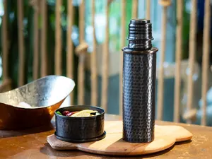 Bouteille en cuivre écologique anti-fuite idéale pour les sports de bureau de voyage et la routine de bien-être quotidienne - Product Image 2