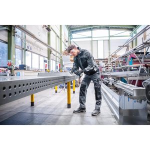 Amoladora Recta Inalámbrica GWG 12V-50 S con Motor sin Escobillas, Cinco Velocidades, Llave de 6 mm, 2 Tuercas de Sujeción, Batería de Sistema 12V - Product Image 1