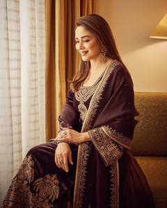 Dupatta สำหรับเสื้อผ้าอินเดียและปากีสถานชุดปาร์ตี้งานปักลายลำดับบนพื้น - Product Image 5